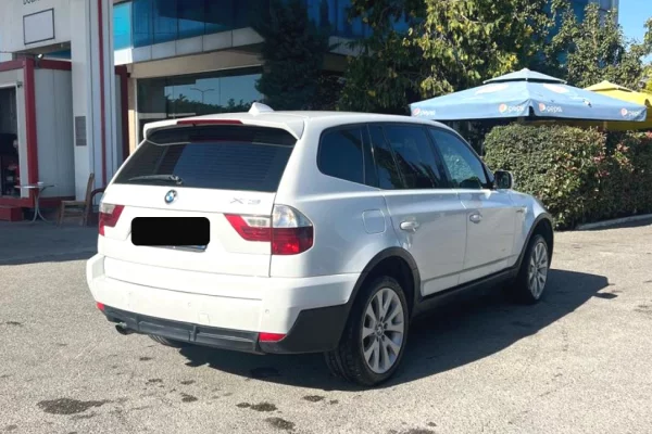 Makina me qera ne Rinas Tirane – BMW X3 Nafte per 40 euro dita