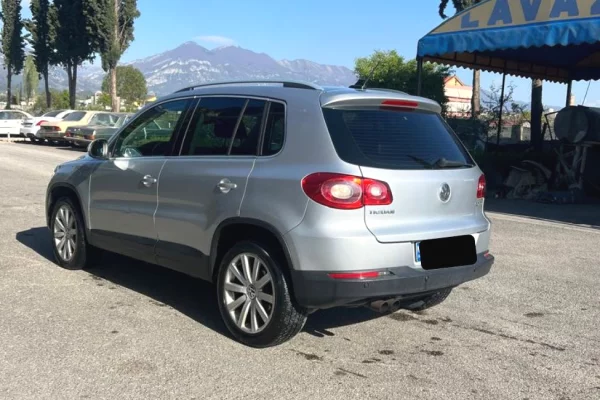  Makina me qera ne Rinas Tirane – Volkswagen Tiguan 2.0 Nafte per 40 euro dita