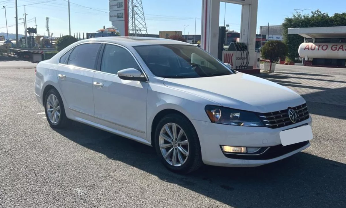 Makina me qera ne Rinas Tirane – Volkswagen Passat SEL 2.0 Nafte duke filluar nga 35 euro dita