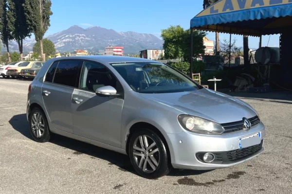 Noleggio Auto a Tirana - 30 Euro