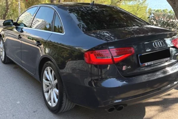 🔥 Makine me qera ne Sarande – Audi A4 2013 duke filluar nga 50Euro/dita 🔥