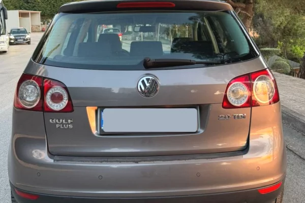  Makine me qera ne Sarande – VW Golf 5+ 2007 vetem 30Euro/dita 