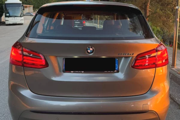 🔥 Makine me qera ne Sarande – BMW 218 2016 duke filluar nga 70Euro/dita 🔥