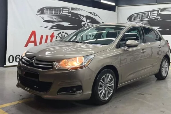  Makinë me qera në Sarandë – Citroën 2016 duke filluar nga 30€/dita 🔥