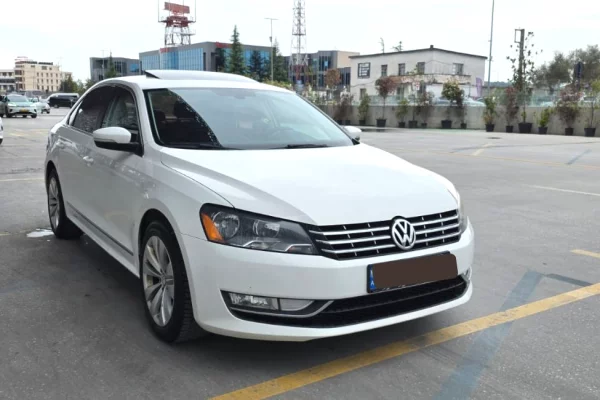 Makine me qera ne Rinas Tirane Volkswagen Passat 2014 duke filluar nga 30 euro dita