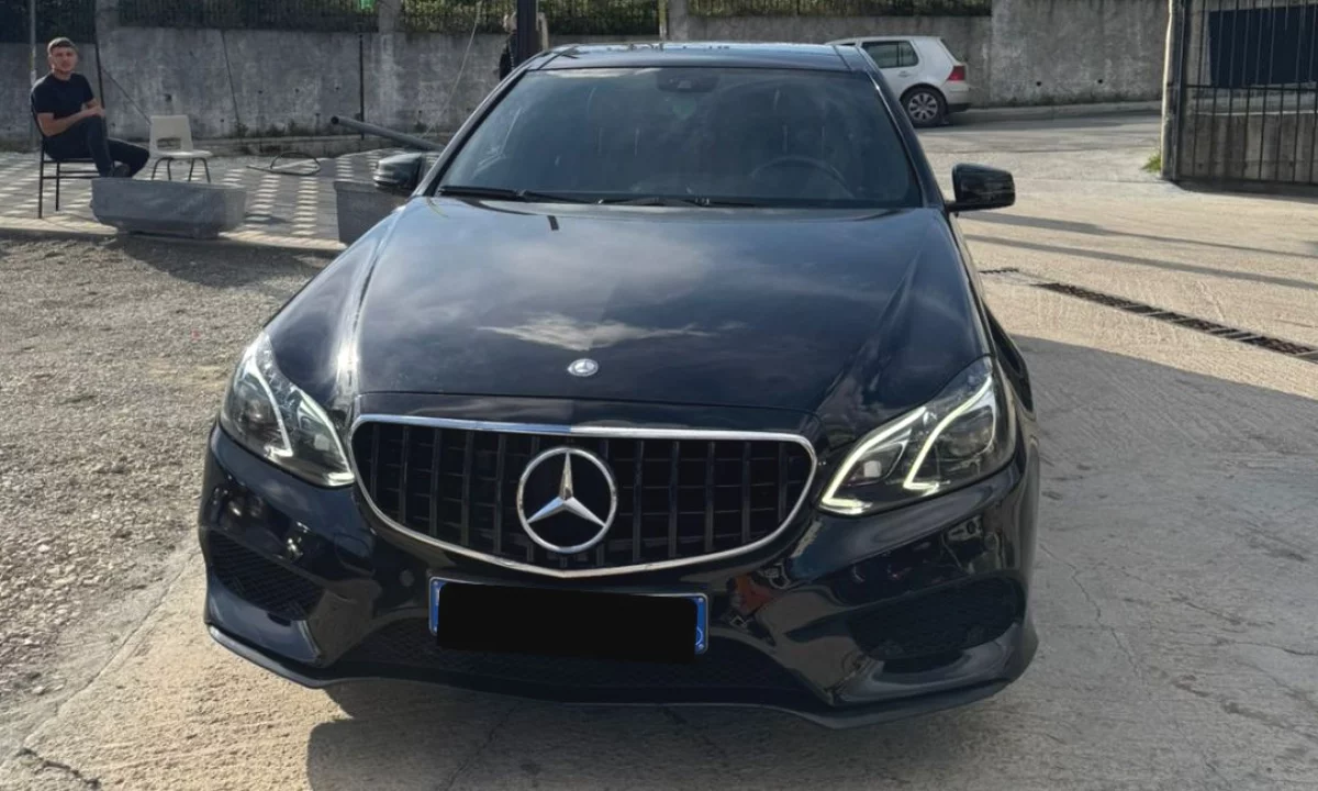 Mercedes-Benz E-Class 220 – Elegance & Komfort Premium vetem 70Euro/dita