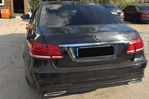 Mercedes-Benz E-Class 220 – Elegance & Komfort Premium vetem 70Euro/dita