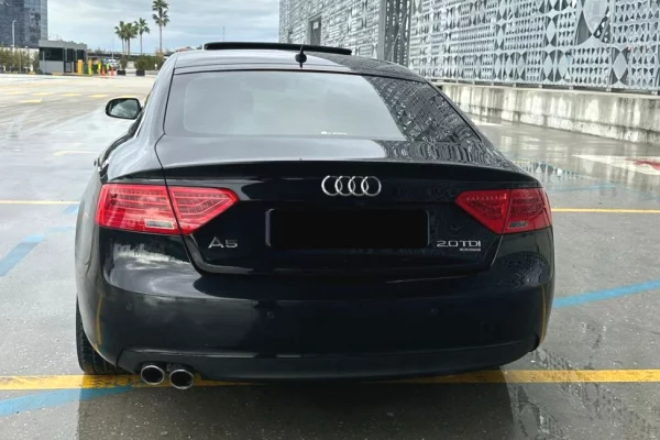 Makine me qera ne Rinas Tirane Audi A5 2.0 TDI Automat – 2014 | Elegance & Performance Premium