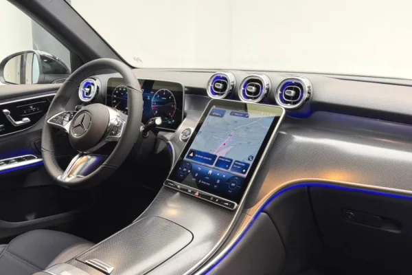Makine me qera ne Rinas Mercedes-Benz GLC 2026 | Diesel Automat | SUV Premium i Gjenerates se Re 