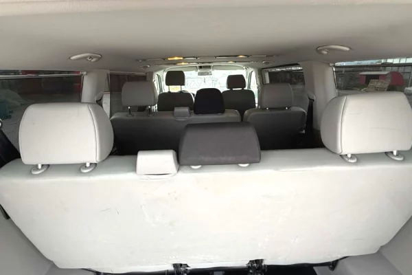 🚐✨ Volkswagen Transporter 2016 – Praktik, komod dhe ideal per udhetime ne grup!