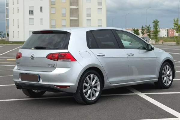 Makine me qera Volkswagen Golf 7 – 2.0 Diesel | Automatike duke filluar nga 40 euro dita