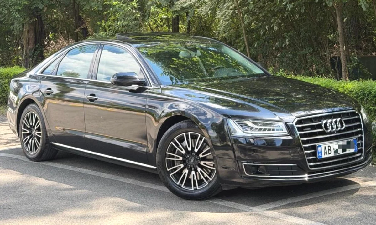 Makine me qera Audi A8 – 3.0 Diesel | Automatike | Panoramike duke filluar nga 90 euro dita