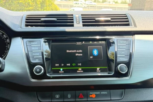 Makine me qera ne rinas tirane Skoda Fabia – 1.6 Benzine | Manuale duke filluar nga 35 euro dita