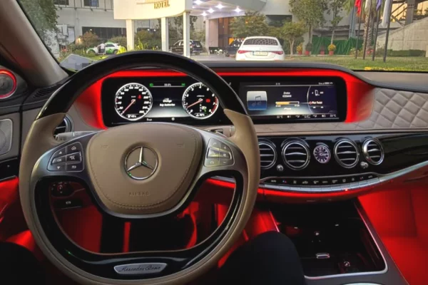 Mercedes-Benz S600 Maybach V12 – Ekskluzivitet, Fuqi dhe Luks i Pakrahasueshem