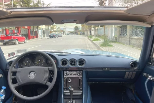 Makine me qera ne rinas tirane Mercedes-Benz 450 SLC 1973 – Klasik, Elegant & Ikonik