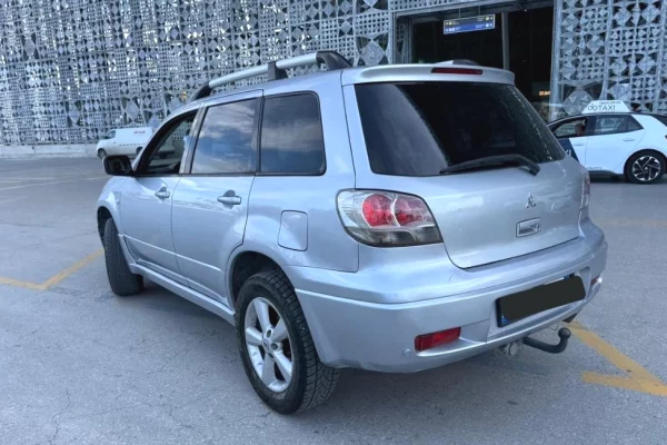 Makine me qera ne rinas tirane Mitsubishi per vetem 19 euro dita 