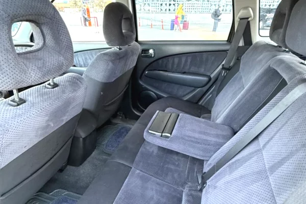 Makine me qera ne rinas tirane Mitsubishi per vetem 19 euro dita 