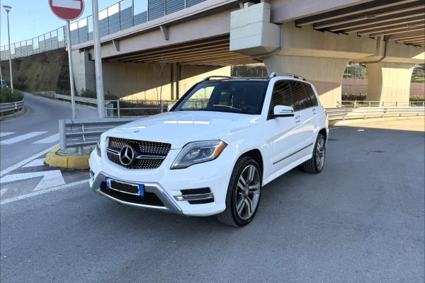 Makina ne shitje ne Tirane, Mercedes-Benz, 2015 Diesel,Kambio Automatik Pagesa 12,900  Euro.