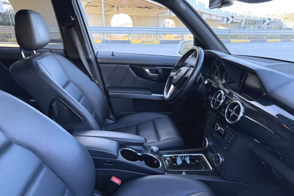 Makina ne shitje ne Tirane, Mercedes-Benz, 2015 Diesel,Kambio Automatik Pagesa 1,290,000  Leke.