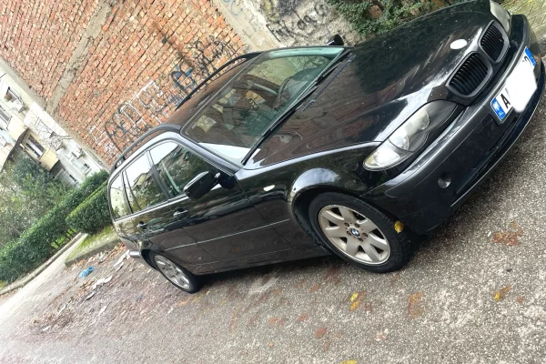 Auto in Vendita a Tirana - 1,900 Euro