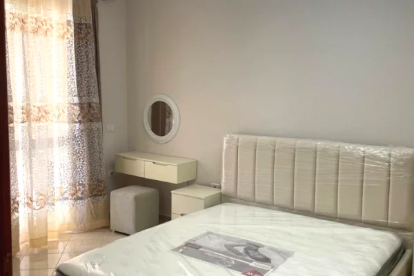 Casa in affitto 1+1 a Tirana - 40,000 Leke