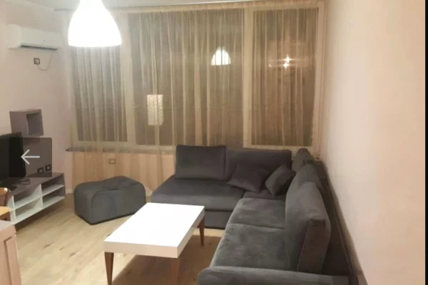 kristal center jepet me qera apartament 2+1 i mobiluar