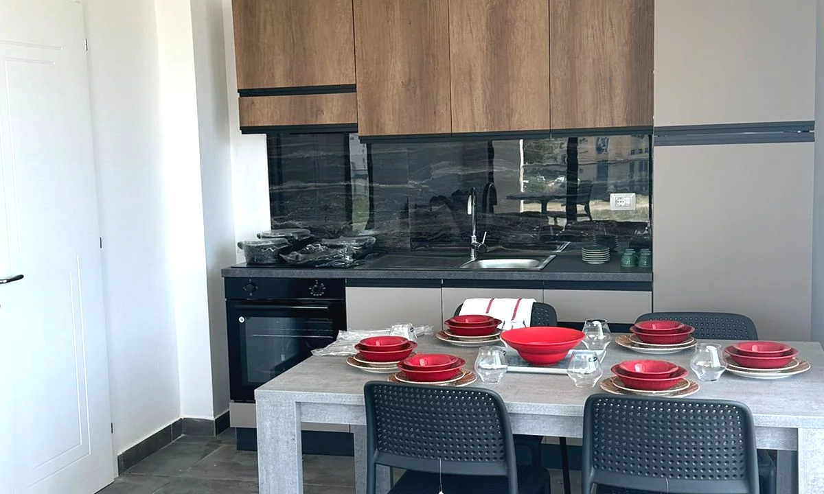 Shtepi ne shitje Apartament ne Lezhe, 1+1, Mobilimi E mobiluar, Pagesa 89,000  Euro.