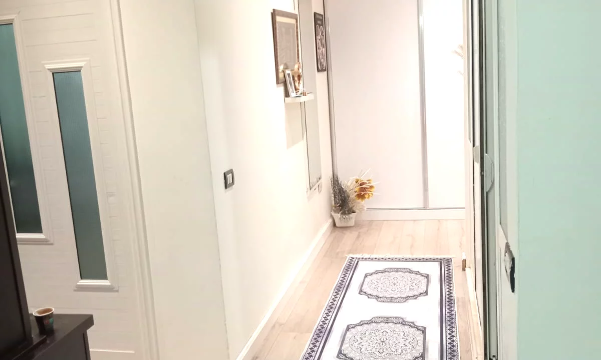 Shtepi ne shitje Apartament ne Tirane, 2+1, Mobilimi E mobiluar, Pagesa 145,000  Euro.