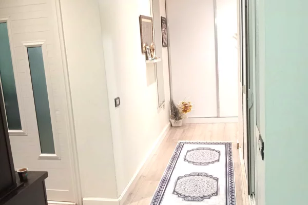 OKAZION!! Ne Fresk Tek Instituti i Fizikes, shitet Apartament 2+1 me Hipoteke (i arreduar)