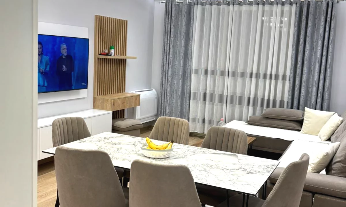 Shtepi me qera Apartament ne Tirane, 2+1, Mobilimi E mobiluar, Pagesa 70,000  Leke.