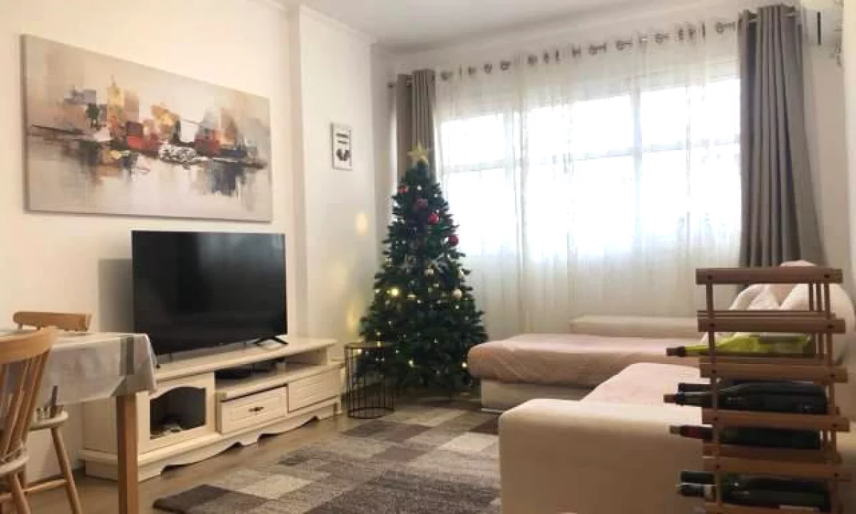 Shtepi me qera Apartament ne Tirane, 2+1, Mobilimi E mobiluar, Pagesa 47,000  Leke.