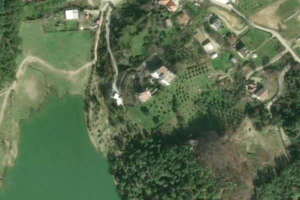 Truall ose Toke ne Tirane - 280,000 Euro