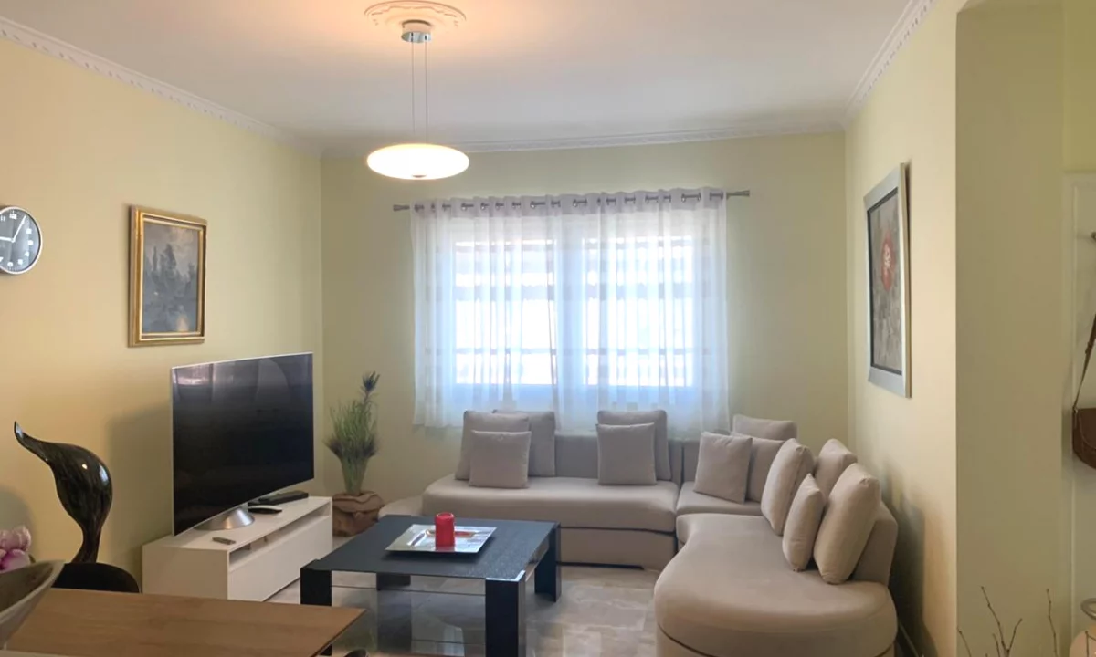 Shtepi me qera Apartament ne Tirane, 1+1, Mobilimi E mobiluar, Pagesa 520  Euro.