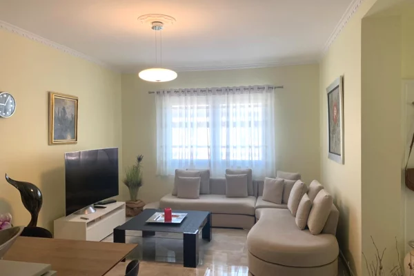 Shtepi me qera 1+1 ne Tirane - 520 Euro