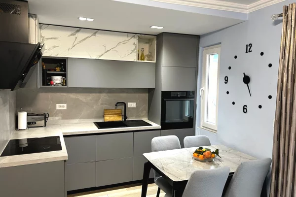 Shtepi me qera 1+1 ne Tirane - 55,000 Leke