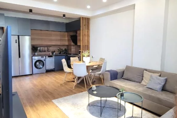 Shtepi me qera 2+1 ne Tirane - 600 Euro