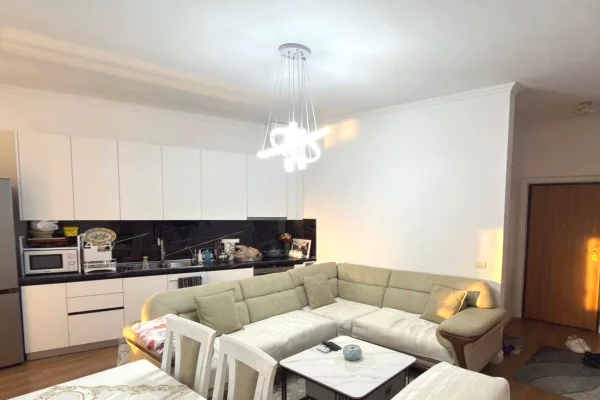 OKAZION!! Ne fresk shitet apartament 2+1 i arreduar, me Hipoteke,