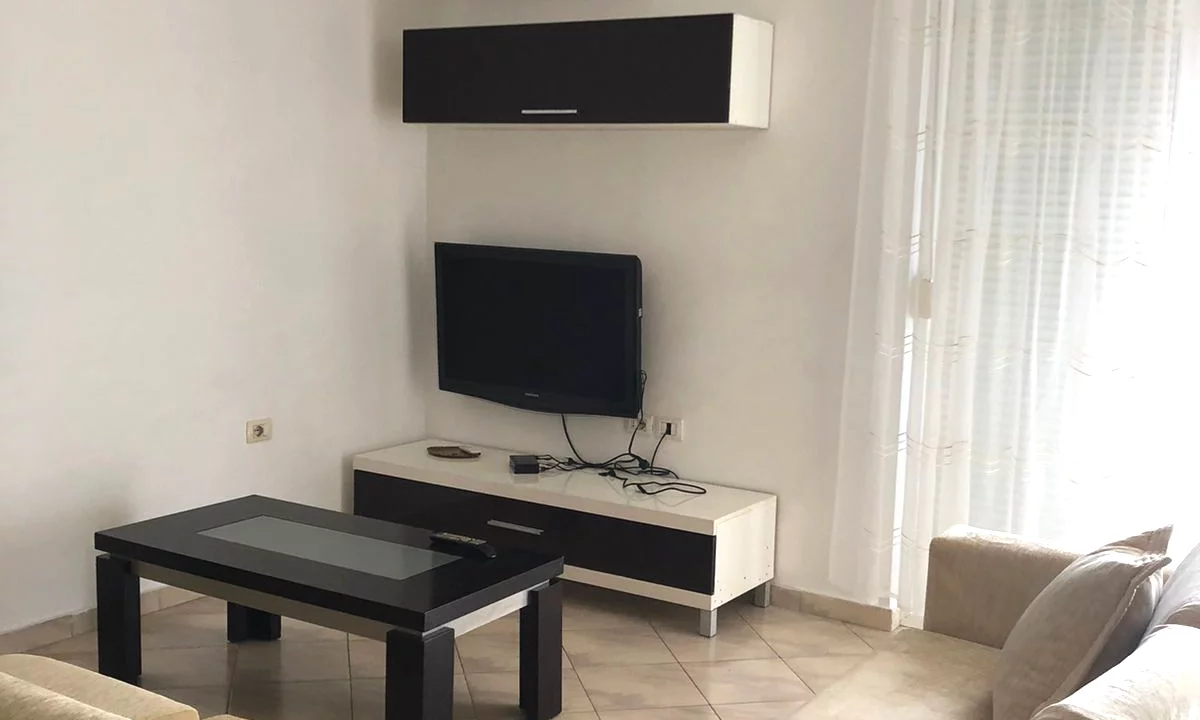 Shtepi me qera Apartament ne Tirane, 1+1, Mobilimi E mobiluar, Pagesa 53,000  Leke.