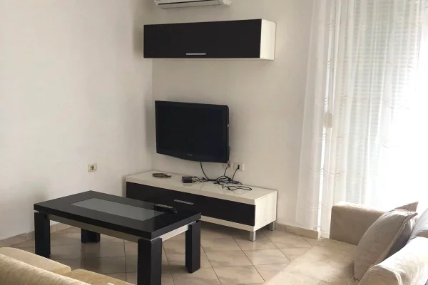 Bllok jepet me qera apartament 1+1 me mobilim bashkohor