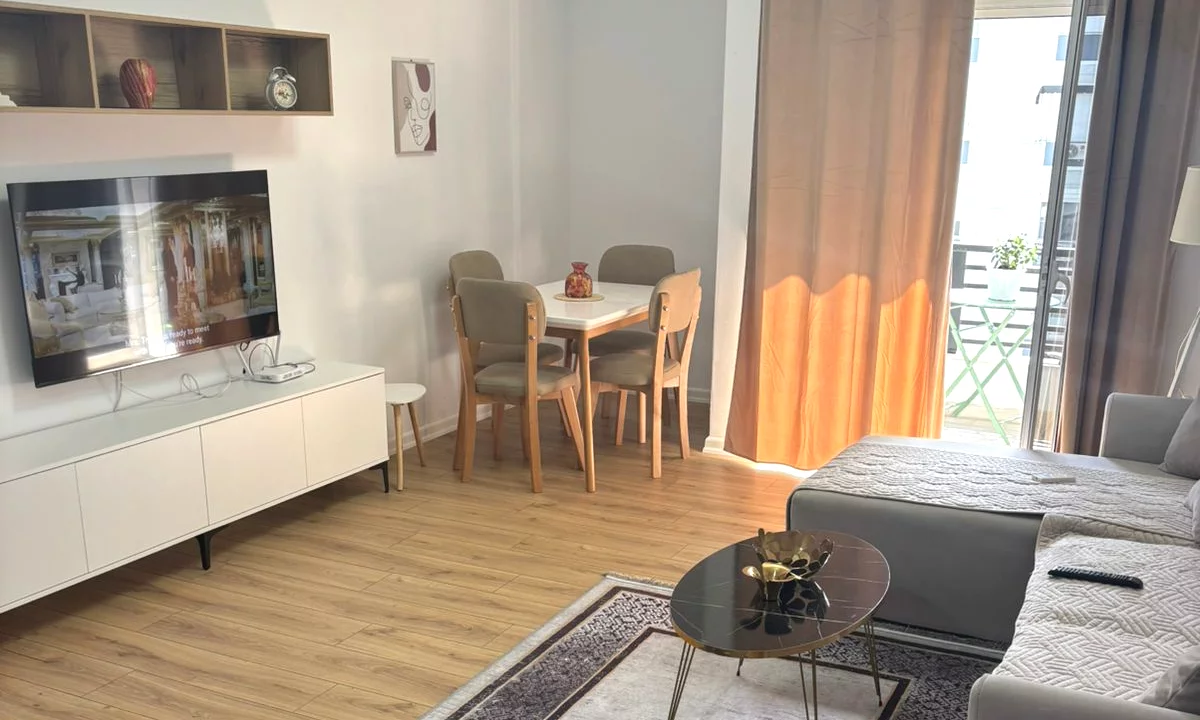 Shtepi me qera Apartament ne Tirane, 2+1, Mobilimi E mobiluar, Pagesa 70,000  Leke.