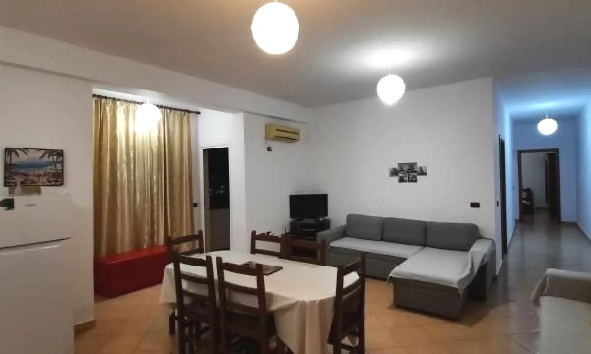 Shtepi me qera Apartament ne Tirane, 2+1, Mobilimi E mobiluar, Pagesa 450  Euro.