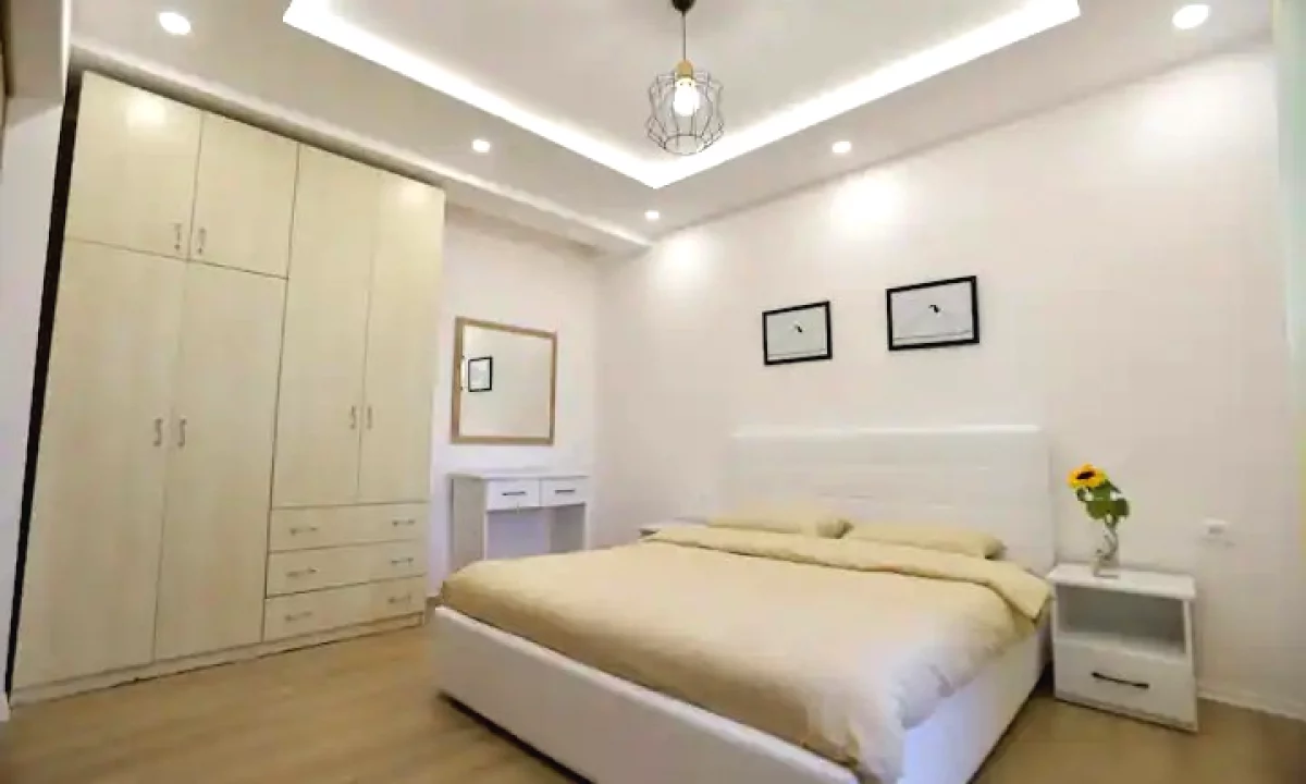 Shtepi me qera Apartament ne Tirane, 1+1, Mobilimi E mobiluar, Pagesa 45,000  Leke.
