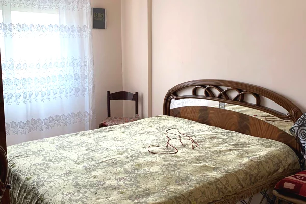 Shtepi me qera 1+1 ne Tirane - 38,000 Leke