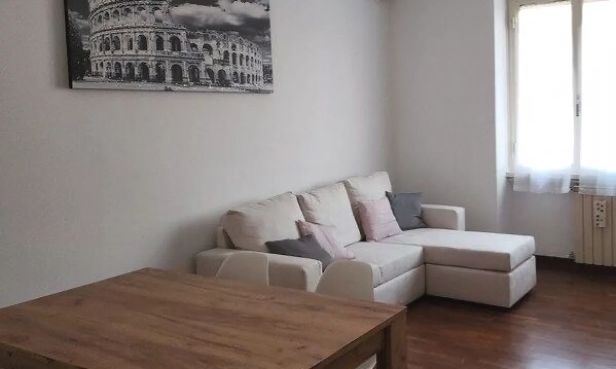 Shtepi me qera Apartament ne Tirane, 1+1, Mobilimi E mobiluar, Pagesa 500  Euro.