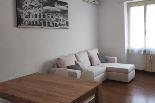 ✨21-Dhjetori, jepet me qera apartament 1+1!✨