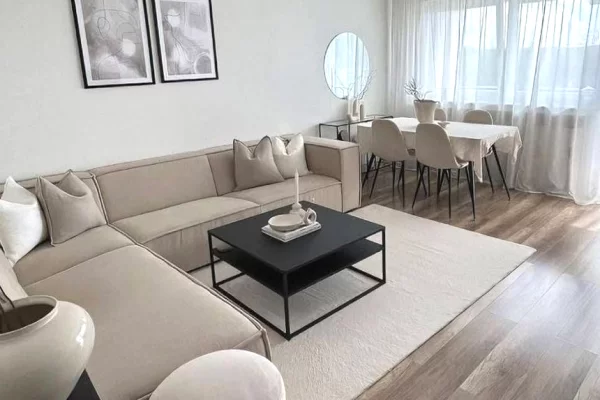 Rruga e Kosovareve , jepet me qera apartament modern 1+1!