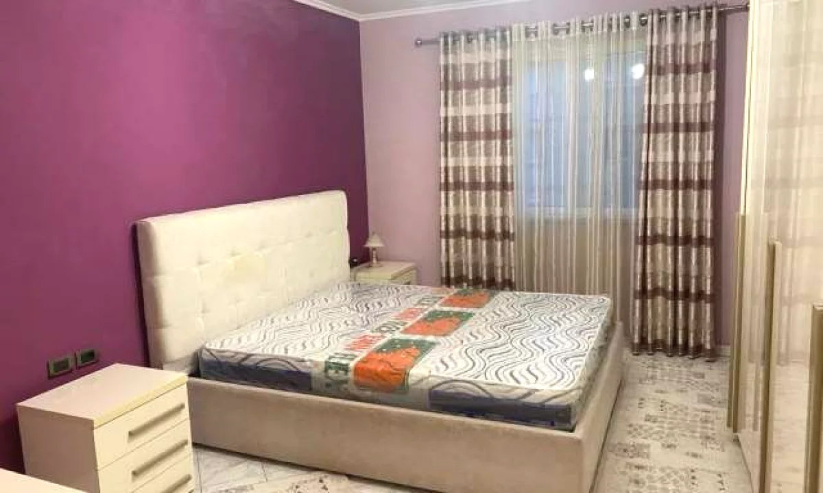 Appartamento in affitto a Tirana 1+1, Arredato