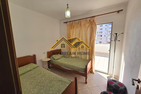 Shtepi me qera Apartament ne Durres, 2+1, Mobilimi E mobiluar, Pagesa 400  Euro.
