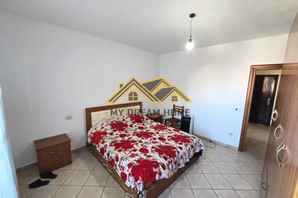Shtepi me qera Apartament ne Durres, 2+1, Mobilimi E mobiluar, Pagesa 400  Euro.