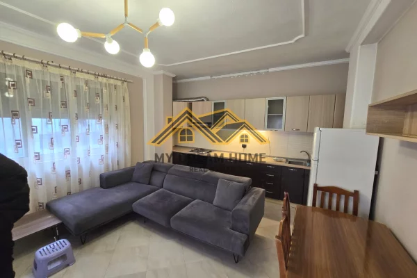 Shtepi me qera Apartament ne Durres, 1+1, Mobilimi E mobiluar, Pagesa 400  Euro.